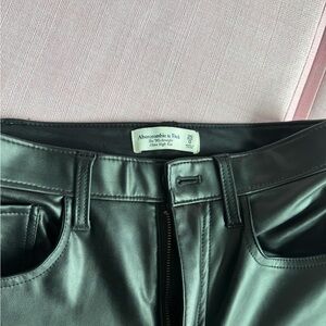 Abercrombie & Fitch 90s straight ultra high rise leather pants